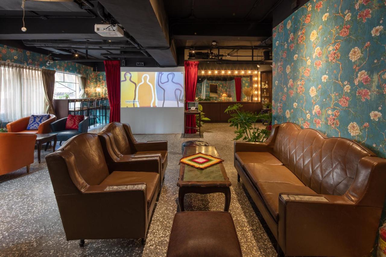 Cho Hotel Тайпей Екстериор снимка