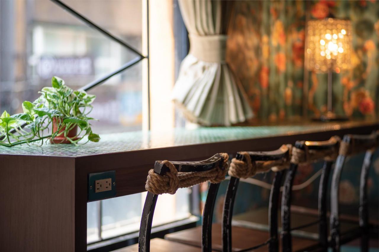 Cho Hotel Тайпей Екстериор снимка